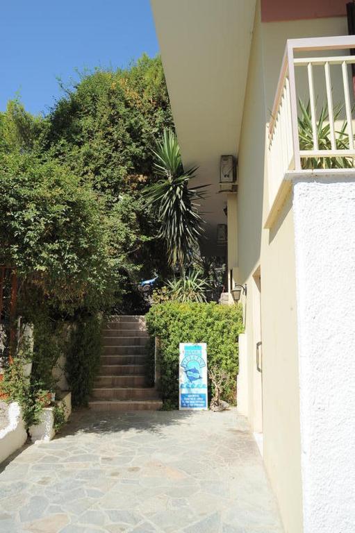 The Delfini Hotel Agia Marina  Extérieur photo